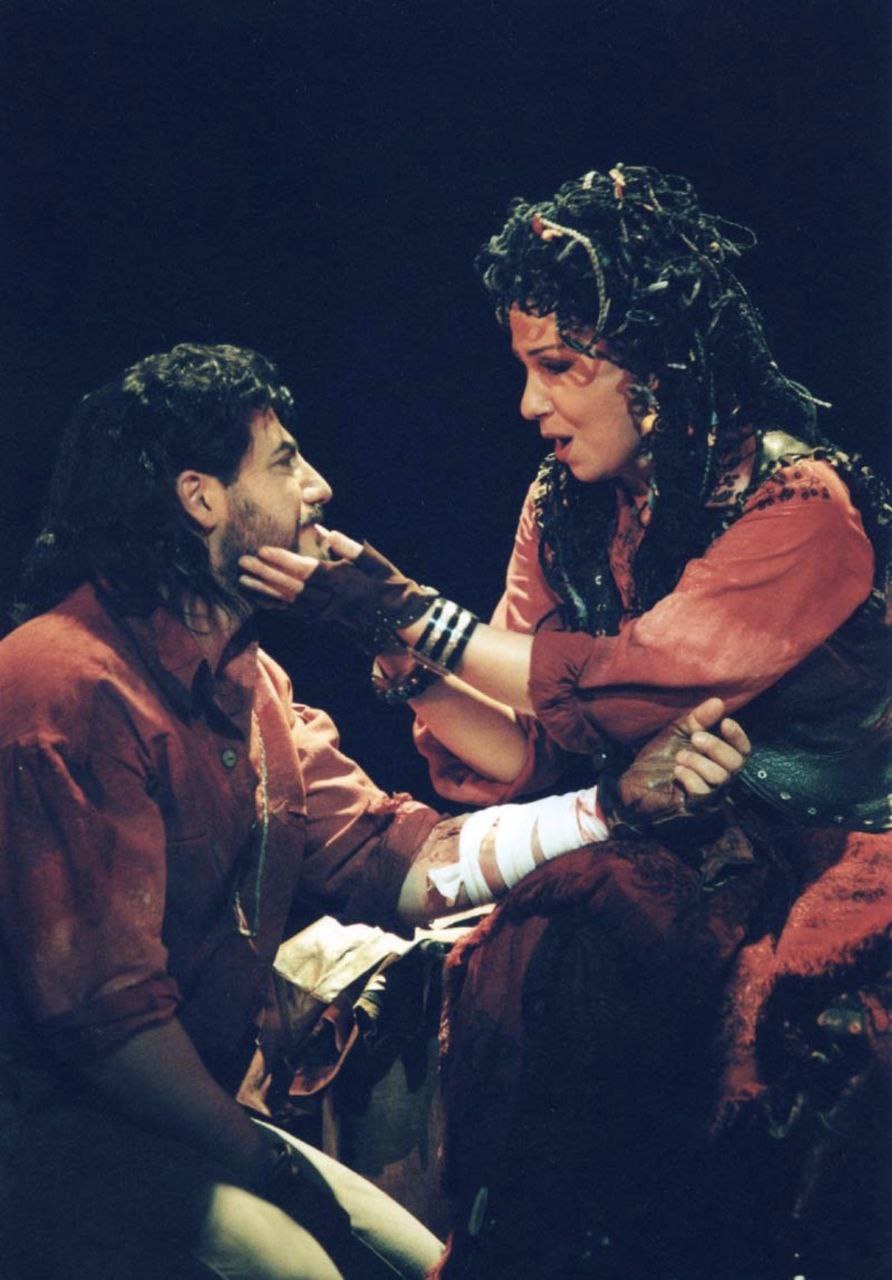 Лауреаты Национальной оперной премии Онегин Н.Н.Терентьева ("Легенда", 2022) и Хосе Кура ("От России с любовью!", 2017) Лауреаты Национальной оперной премии Онегин Н.Н.Терентьева ("Легенда", 2022) и Хосе Кура ("От России с любовью!", 2017)